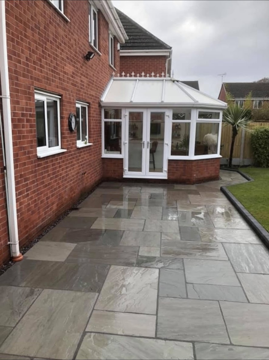 Grey Sandstone Wrap-around Patio